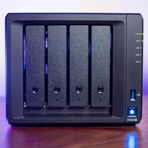 시놀로지 나스 920+ 하드포함