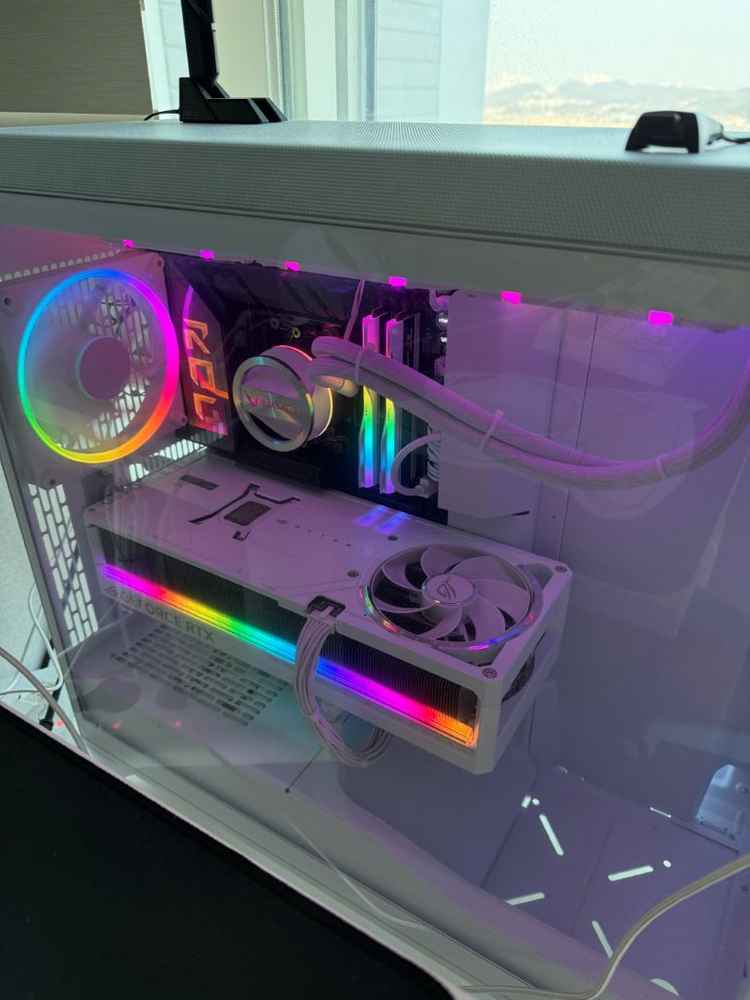 하이엔드 PC 처분합니다 (9950x3d 5080아스트랄)--1