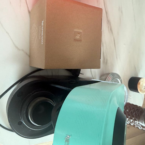 네스프레소 커피캡슐 버츄오팝(그린)및 캡슐보관함 이미지