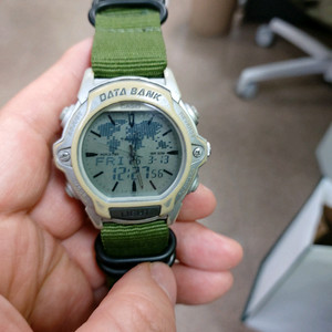 카시오 데이터뱅크 시계
