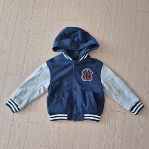 MLB 키즈 뉴욕 양키스 후드 야구 점퍼. 엠엘비키즈 이미지