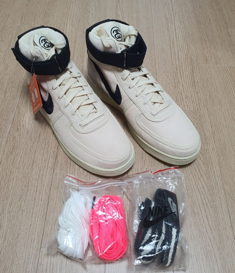 나이키 스투시 반달하이 265사이즈 파슬 새제품 15만--1