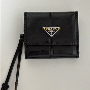 프라다 반지갑 새상품