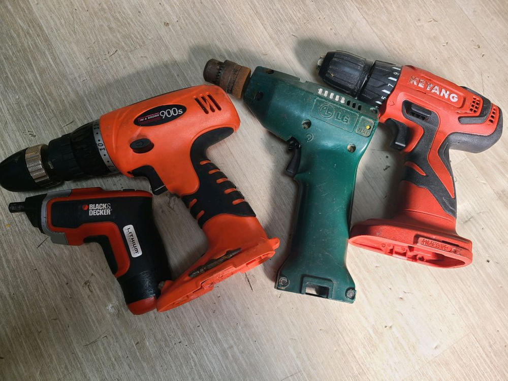 드릴 베어툴 4종 (블랙앤데커, 팀앤브라운, LG, 계양) 일괄--0