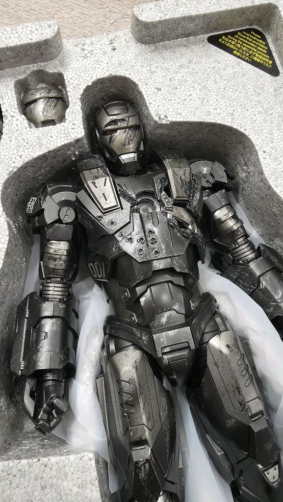 핫토이 아이언맨 마크6,워머신 마크1, 위플래시 마크2 일괄 판매합니다. 이미지