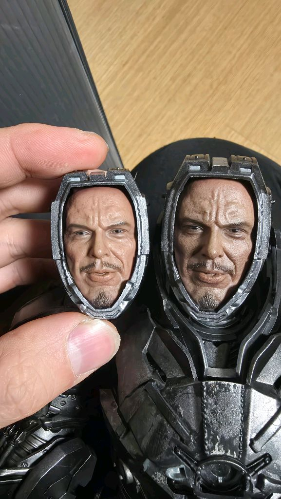 핫토이 아이언맨 마크6,워머신 마크1, 위플래시 마크2 일괄 판매합니다. 이미지