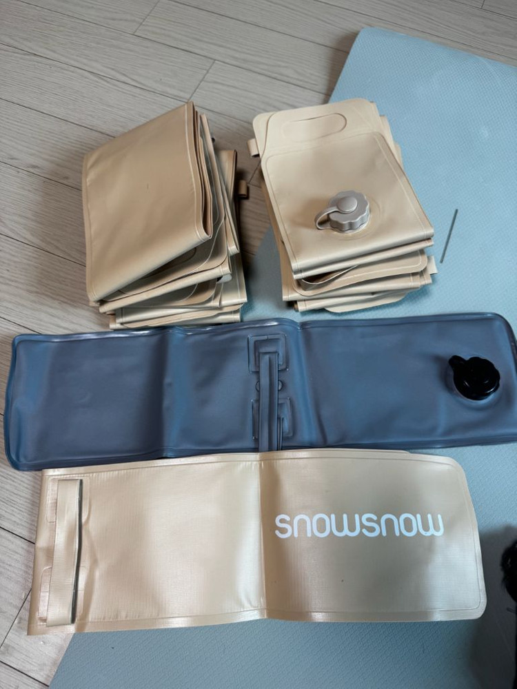 스노우스노우 텐트 워터백 물주머니 M 베이지 12개+1개 (새상품) 장박캠핑 텐트스커트 텐트모래주머니 장박스커트 텐 이미지