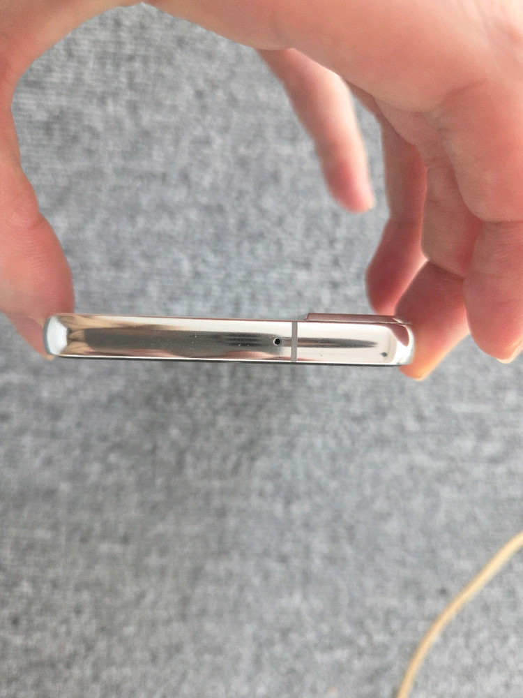 갤럭시s22 256GB 화이트 리퍼급--3