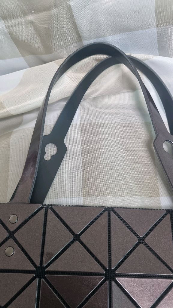 이세이미야케 바오바오 여성백 판매합니다--1