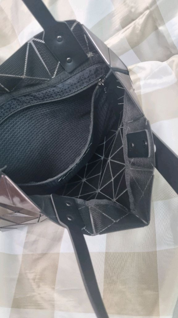 이세이미야케 바오바오 여성백 판매합니다--5