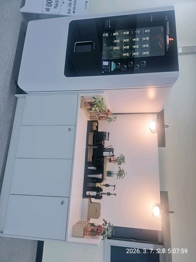 무인카페 하이엔드 머신 기기 판매합니다.(AS기간 내) 이미지
