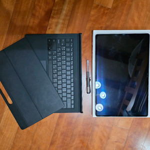 갤럭시탭 s9 ultra 256 wifi + 정품 키보드케이스 판매합니다
