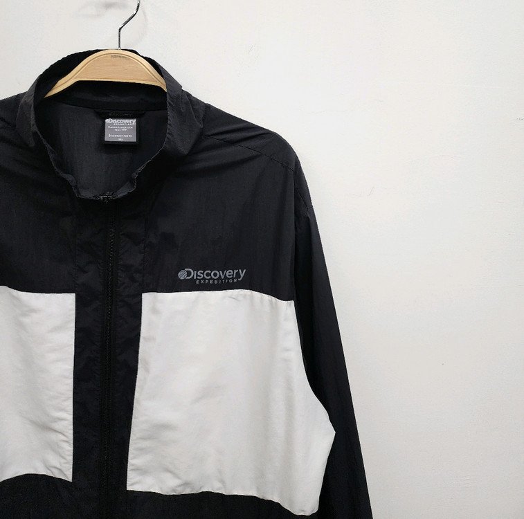 디스커버리 남성 바람막이 105사이즈--4