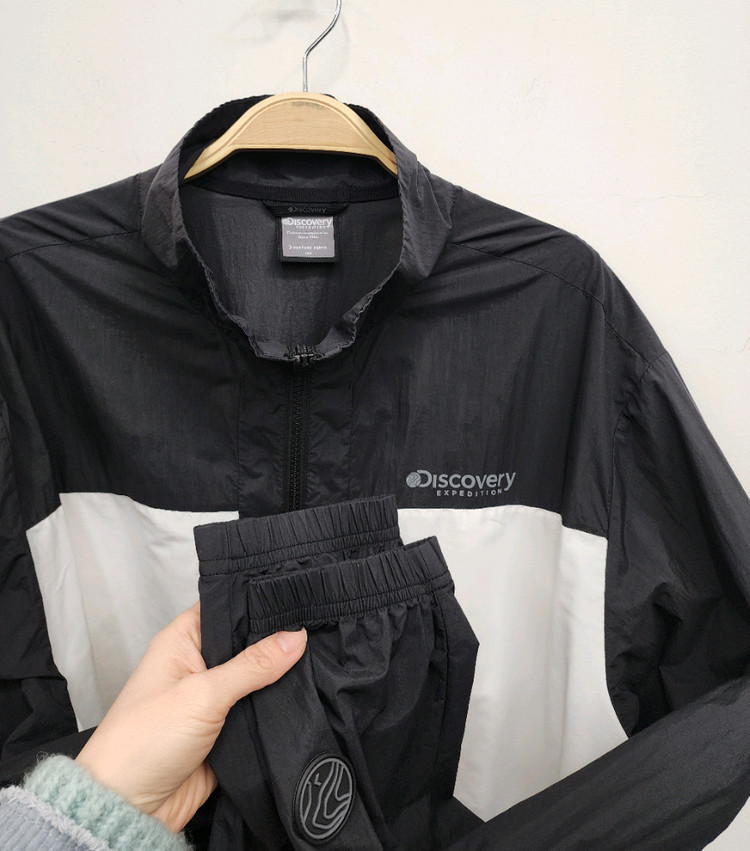 디스커버리 남성 바람막이 105사이즈--5