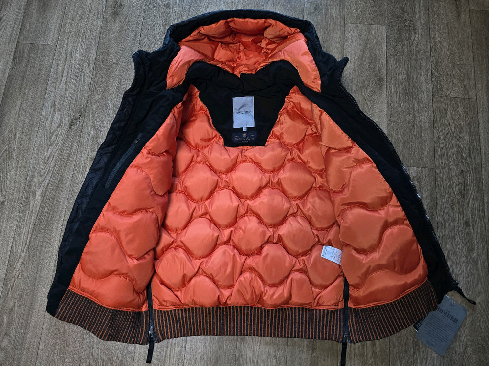 시리즈 구스다운 바머 105 새제품 팝니다--4