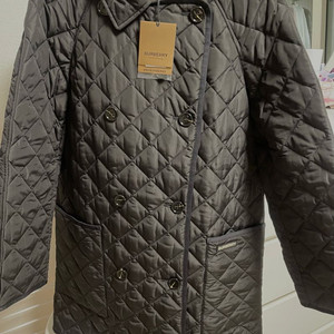버버리 신상 타이팅 퀼팅자켓 새상품
