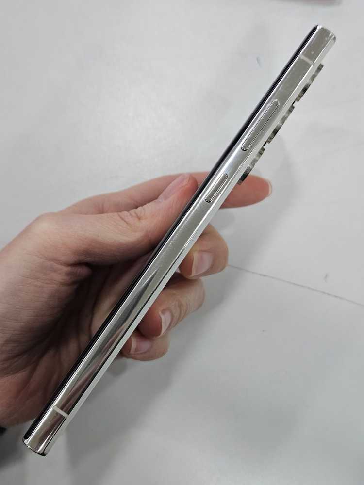 갤럭시S23울트라 512GB 가성비--2