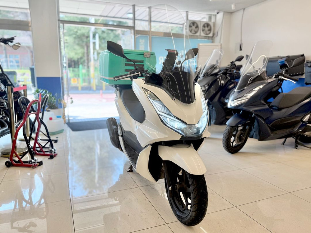 *배달세팅완료* 22년식 PCX125 50,XXXkm 판매합니다:)--2