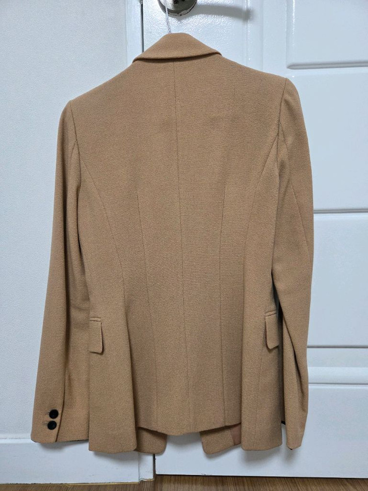 미니멈 크림 여성 자켓--2