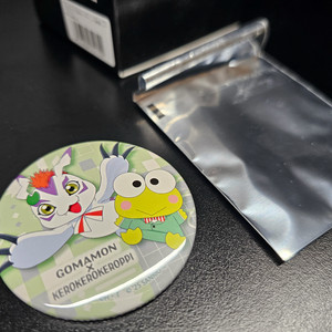 [디지몬] 도쿄 산리오 콜라보 한정판 캔뱃지 (정품)