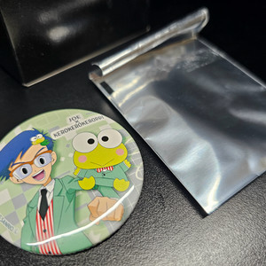 [디지몬] 도쿄 산리오 콜라보 한정판 캔뱃지 (정품)