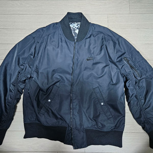 나이키 양면 점퍼 봄버 항공 점퍼 판매합니다.