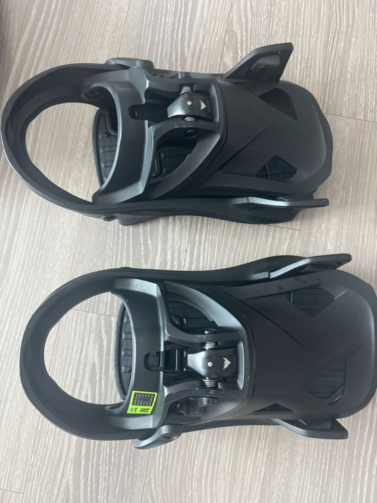 스노우보드 + 바인딩 + 부츠 세트 이미지