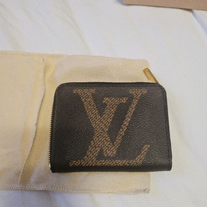 루이뷔통 모노그램 지퍼 카드지갑