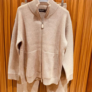 로로 피아나 캐시미어 트레이닝 셋업