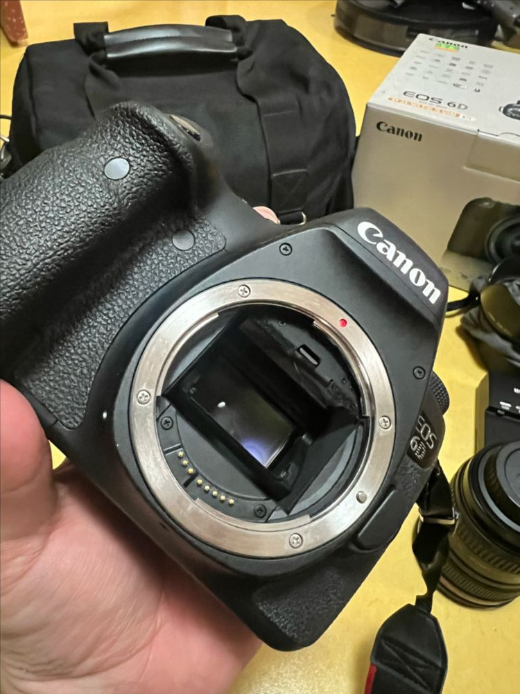 캐논 풀프레임 EOS 6D 바디(2286컷) + EF 24-105 L IS USM 패키지 판매합니다~ 이미지