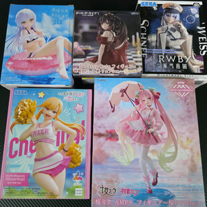 최저가) 여캐릭터 미소녀 미개봉 피규어들 판매 합니다.