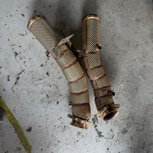 c43amg E450쿠페 다운파이프 이미지