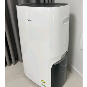 # 위닉스 제습기 17리터 대용량 고급형 - 상태 좋음