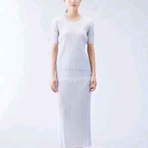 이세이미야케 플리츠플리즈 베이직 반팔탑 스커트 둘다 3사이즈 새상품 일관