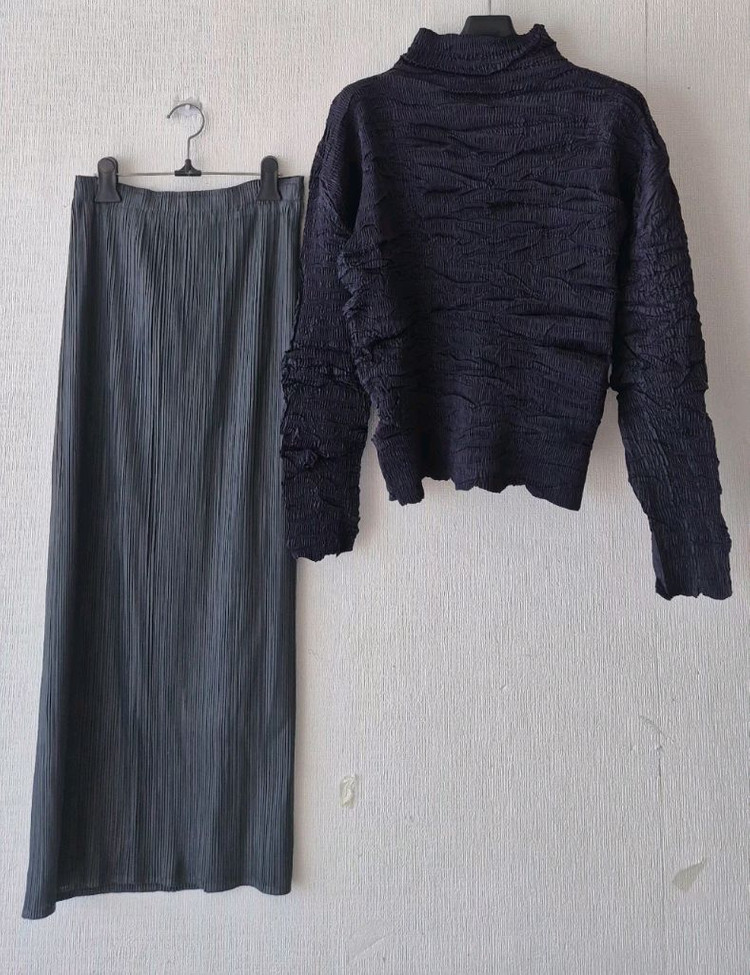이세이미야케 플리츠 플리즈 ISSEYMIYAKE 블라우스+플리츠롱스커트--1
