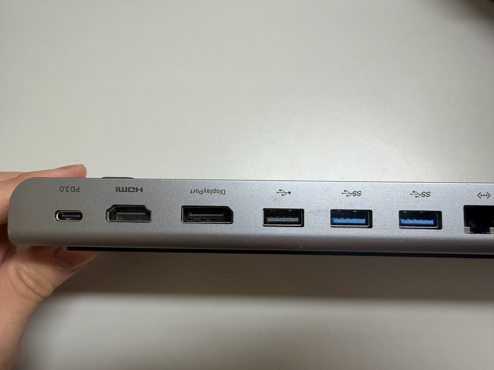 벨킨 USB-C 11-in-1 멀티포트 독 INC004 허브--1