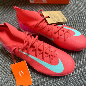 관 남성 머큐리얼 슈퍼플라이 10 아카데미 풋살화 275 사이즈 새상품