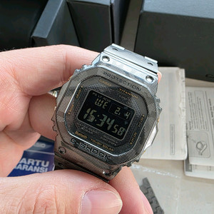 지샥 GMW-B5000TCM 티타늄 카모