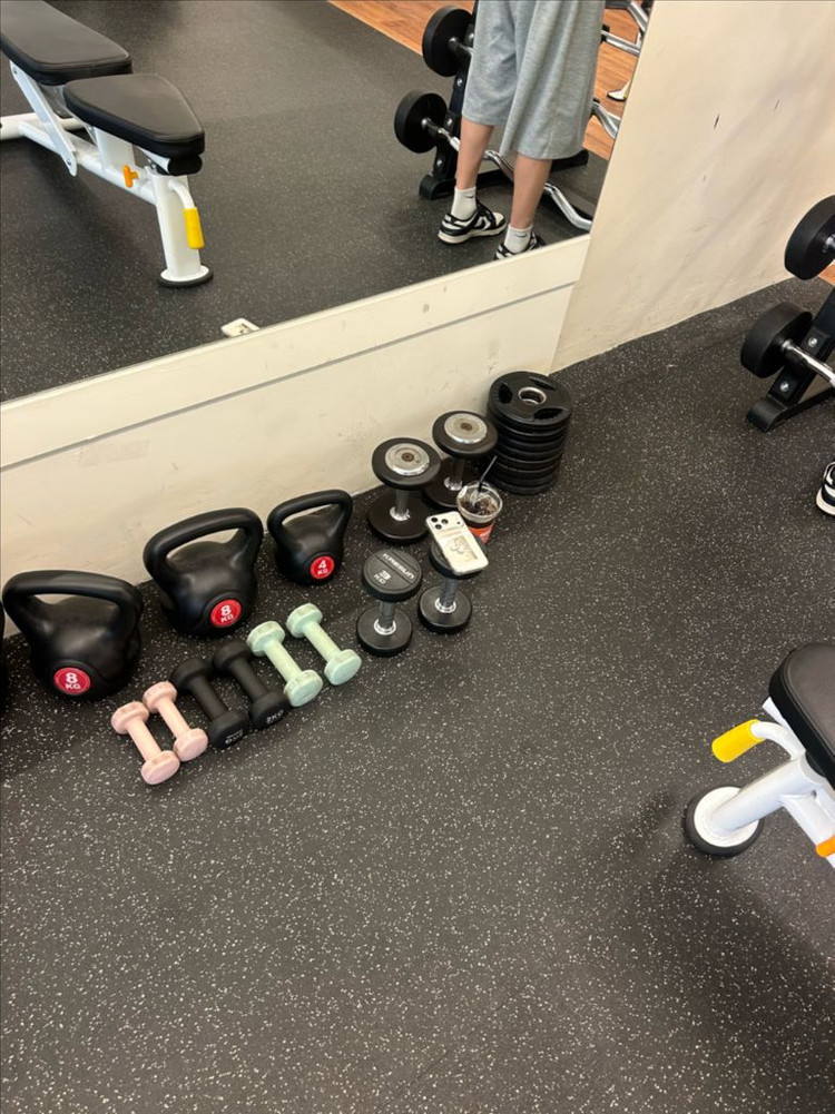 덤벨 세트 이미지