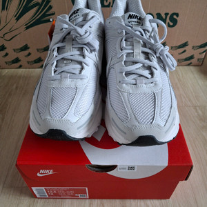 [285] 나이키 줌 보메로 5 배스트그레이 새제품 택포