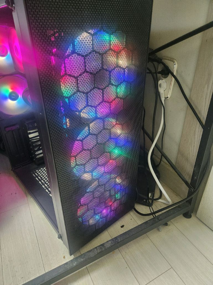 i7-10700k 본체 팝니다 이미지