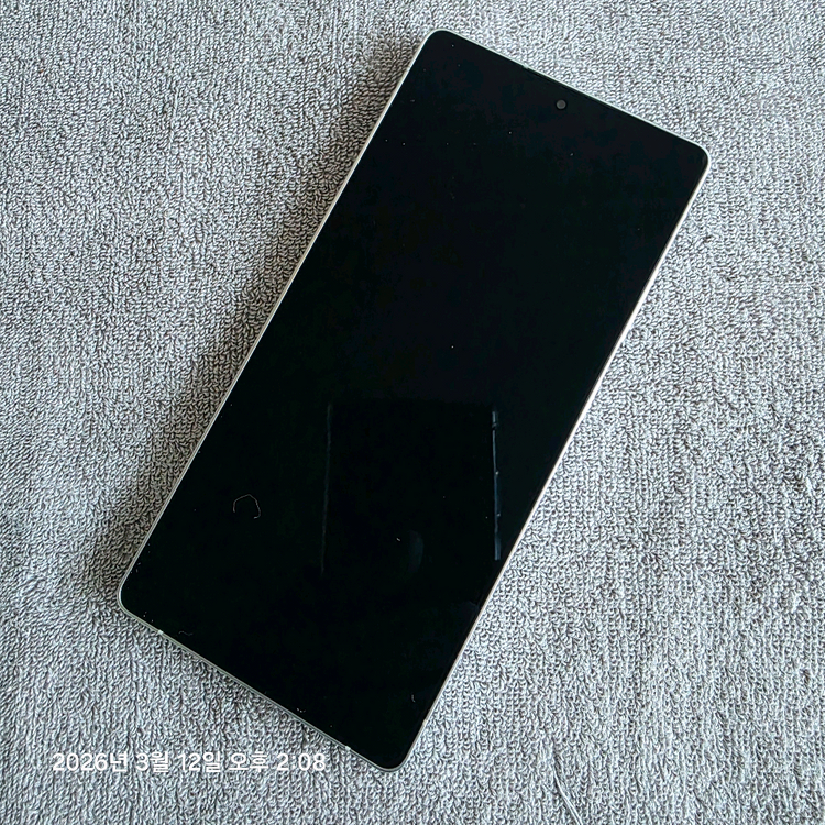 갤럭시S25 울트라 256G.거의 새상품급--3