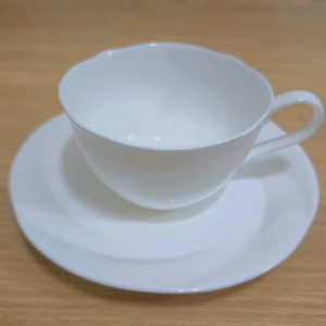노리다케 앙상블화이트 찻잔소서