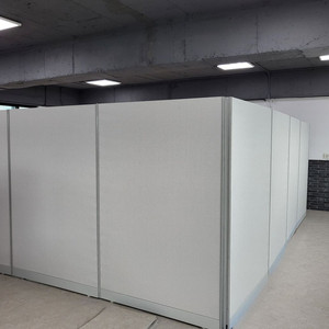 파티션 책상 의자 철제캐비넷 철재옷장 원탁 작업탁자 회의용테이블 회의용의자 수납장 서랍 책장