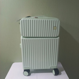 20인치캐리어 소피아 그린 새상품 구형
