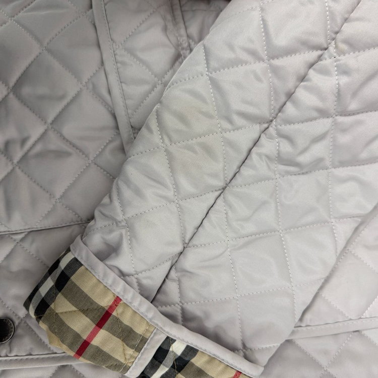 버버리 퀼팅 자켓 그레이 S--3