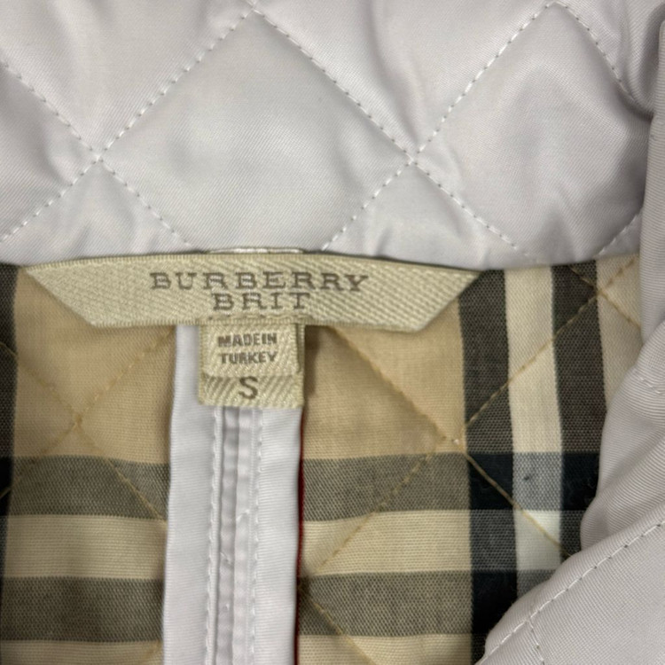 버버리 퀼팅 자켓 그레이 S--4