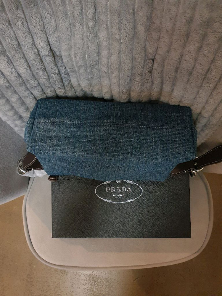 프라다 데님 숄더백 크로스백 이미지