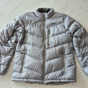 아웃도어 리서치 경량 다운 패딩 점퍼