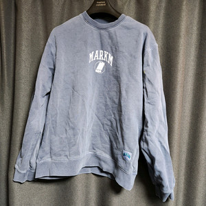 [M] 마크엠 피그먼트 워싱 맨투맨 블루 로고 스웨트셔츠 #TH